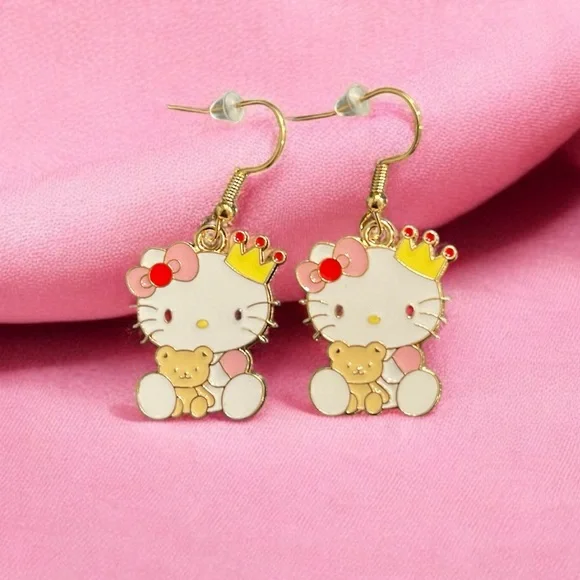 NWT HELLO KITTY Teddy Bear Crown Earrings - Hypoallergenic - Picture 1 of 6
